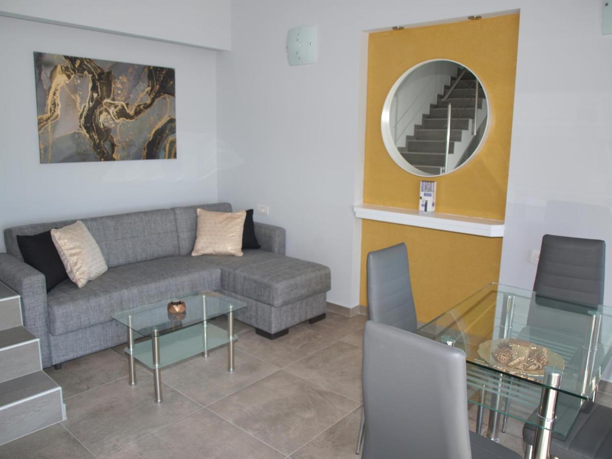 Attic Apartments อาเยียอันนา ภายนอก รูปภาพ
