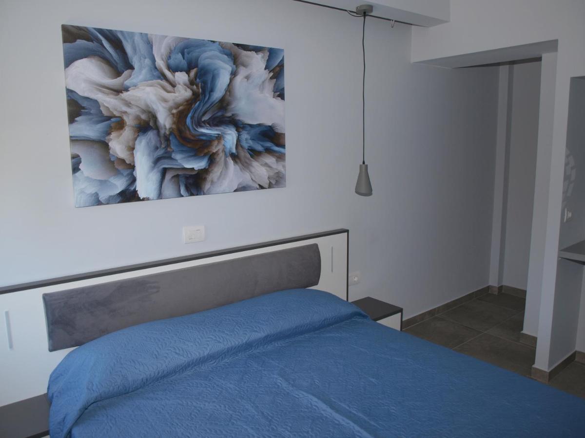 Attic Apartments อาเยียอันนา ภายนอก รูปภาพ